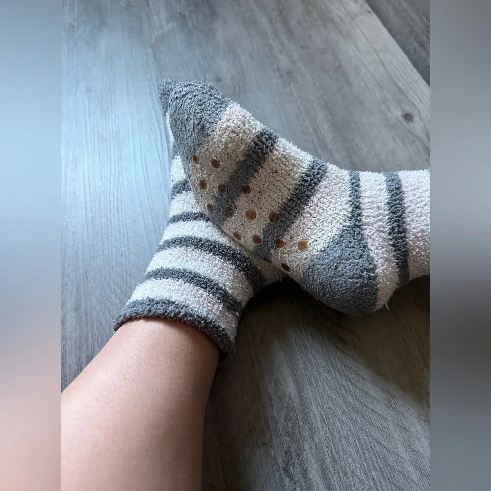 Fuzzy Stripe Cozy Socks Over Ankle Grip Bottom Punk Gray